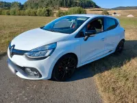 Gebraucht Renault Clio IV Trophy 220 PS (161 kW) 2017 Weiß Kleinwagen