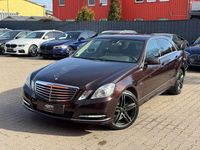 Gebraucht Mercedes E220 Elegance 170 PS (125 kW) 2011 Braun Limousine