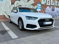 Gebraucht Audi A4 163 PS (119 kW) 2023 Weiß Kombi