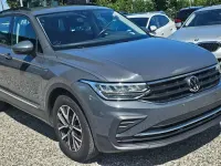 Gebraucht VW Tiguan Life 150 PS (110 kW) 2022 Delfingrau perlmetallic SUV