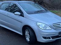 Gebraucht Mercedes B180 102 PS (75 kW) 2007 Silber Van / Kleinbus