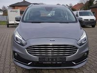 Gebraucht Ford S-MAX Titanium 190 PS (139 kW) 2020 Solarsilber Van / Kleinbus