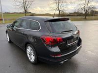 Gebraucht Opel Astra Innovation 165 PS (121 kW) 2012 Schwarz Kombi