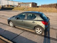 Gebraucht Peugeot 207 95 PS (69 kW) 2009 Grau Kleinwagen