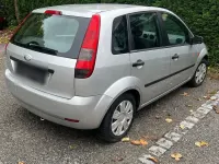 Gebraucht Ford Fiesta 60 PS (44 kW) 2003 Silber Kleinwagen