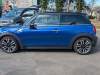 Gebraucht Mini Cooper 136 PS (100 kW) 2019 Blau Kleinwagen