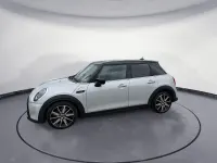 Używany Mini Cooper S Classic 178 KM (130 kW) 2021 Srebrny Hatchback