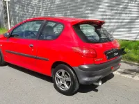 Gebraucht Peugeot 206 60 PS (44 kW) 2001 Rot Kleinwagen