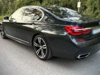 Gebraucht BMW 750 M Sport 400 PS (294 kW) 2018 Schwarz Limousine