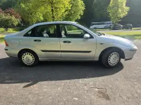 Second-hand Ford Focus 100 CP (73 kW) 2004 Argintiu Berlinǎ
