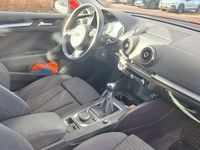 Gebraucht Audi A3 Ambition 110 PS (80 kW) 2016 Rot Limousine