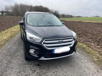 Gebraucht Ford Kuga 150 PS (110 kW) 2019 Schwarz SUV