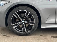 Gebraucht BMW 320 Comfort Edition 184 PS (135 kW) 2025 Skyscraper grau metallic Limousine