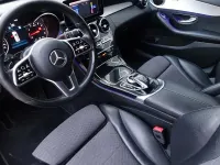 Gebraucht Mercedes C300 Avantgarde 258 PS (189 kW) 2018 Rot Limousine