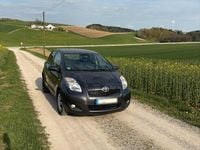 Gebraucht Toyota Yaris Sol 101 PS (74 kW) 2009 Grau Kleinwagen