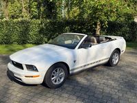 Second-hand Ford Mustang 213 CP (156 kW) 2008 Alb Cabrio
