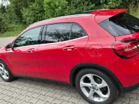 Gebraucht Mercedes GLA250 211 PS (155 kW) 2018 Rot SUV
