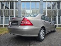 Gebraucht Mercedes C180 143 PS (105 kW) 2006 Silber Limousine