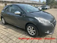Gebraucht Peugeot 208 Style 82 PS (60 kW) 2014 Grau Kleinwagen