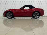 Gebraucht Mazda MX5 Inclusive 160 PS (117 kW) 2016 Rot Cabrio