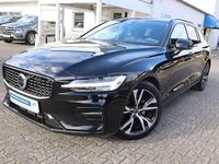 Gebraucht Volvo V60 Plus 197 PS (144 kW) 2022 Black solid stone Kombi