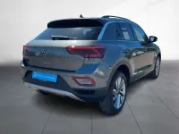 Gebraucht VW T-Roc Move 116 PS (85 kW) 2024 Grau SUV