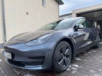 gebraucht Tesla Model 3 60 kWh (MY 2023), 18" Felgen Aero, MSM/Schwarz