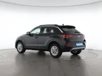 Gebraucht VW T-Roc Life 150 PS (110 kW) 2025 Deep black perleffekt SUV