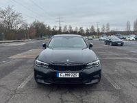 Gebraucht BMW 320 190 PS (139 kW) 2019 Schwarz Limousine