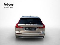 Gebraucht Volvo V60 CC Plus 197 PS (144 kW) 2023 Beige Kombi