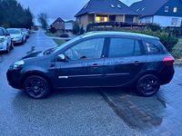 Gebraucht Renault Clio GrandTour 103 PS (75 kW) 2011 Schwarz Kombi
