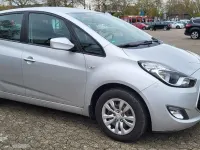 Gebraucht Hyundai ix20 Classic 90 PS (66 kW) 2015 Silber Kleinwagen