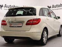 Gebraucht Mercedes B200 156 PS (114 kW) 2014 Calcitweiss/zirrusweiss Van / Kleinbus