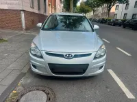 Gebraucht Hyundai i30 109 PS (80 kW) 2009 Grau Limousine