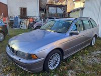 Gebraucht BMW 520 Lifestyle 170 PS (125 kW) 2001 Grau Kombi