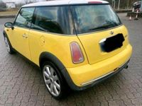 Gebraucht Mini Cooper Coupé 116 PS (85 kW) 2004 Gelb Coupé