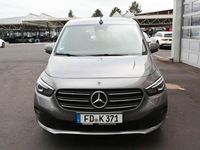 Gebraucht Mercedes T180 Progressive 116 PS (85 kW) 2025 Chromitgrau metallic Van / Kleinbus