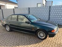 Gebraucht BMW 520 150 PS (110 kW) 1998 Grün Limousine