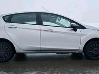 Gebraucht Ford Fiesta 101 PS (74 kW) 2016 Silber Kleinwagen