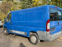 Gebraucht Peugeot Boxer 101 PS (74 kW) 2011 Farbe blau line/deckende Van