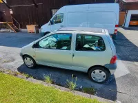 Gebraucht Renault Twingo 58 PS (42 kW) 2002 Silber Kleinwagen