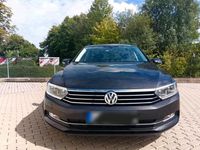 Gebraucht VW Passat 120 PS (88 kW) 2018 Grau Kombi