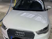 Gebraucht Audi A1 Sportback Ambition 105 PS (77 kW) 2014 Weiß Kleinwagen