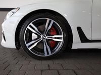 Gebraucht BMW 750L Sport Line 449 PS (330 kW) 2016 Alpinweiß iii (300) Limousine