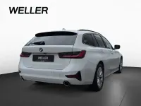 Gebraucht BMW 320 Advantage 190 PS (139 kW) 2022 Alpinweiss iii (weiß) Kombi