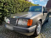 Gebraucht Mercedes 220 150 PS (110 kW) 1993 Grau Limousine