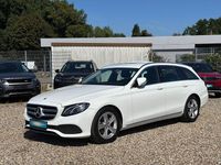 Gebraucht Mercedes E200 Avantgarde 184 PS (135 kW) 2016 Polarweiss  unilack Kombi