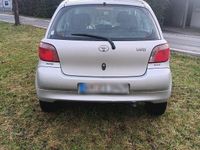 Gebraucht Toyota Yaris 87 PS (63 kW) 2002 Silber Kleinwagen