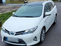 Gebraucht Toyota Auris Hybrid Life+ 99 PS (72 kW) 2013 Weiß Kombi