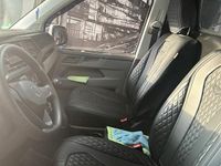 Gebraucht VW Transporter 90 PS (66 kW) 2021 Weiß Van